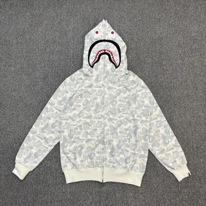 P235 XX210 BAPE STORE® PACK 系列 FW24 原宿城市限定鯊魚拼接拉鏈連帽衛衣 235