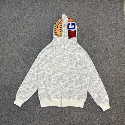P235 XX210 BAPE STORE® PACK 系列 FW24 原宿城市限定鯊魚拼接拉鏈連帽衛衣 235