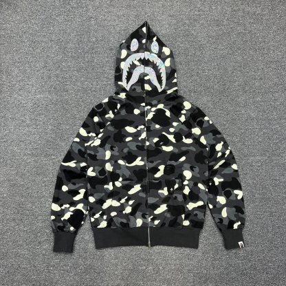 P245 XX091 BAPE CITY CAMO SHARK HOODIE 夜光迷彩鐳射鯊魚連帽拉鏈衛衣 245