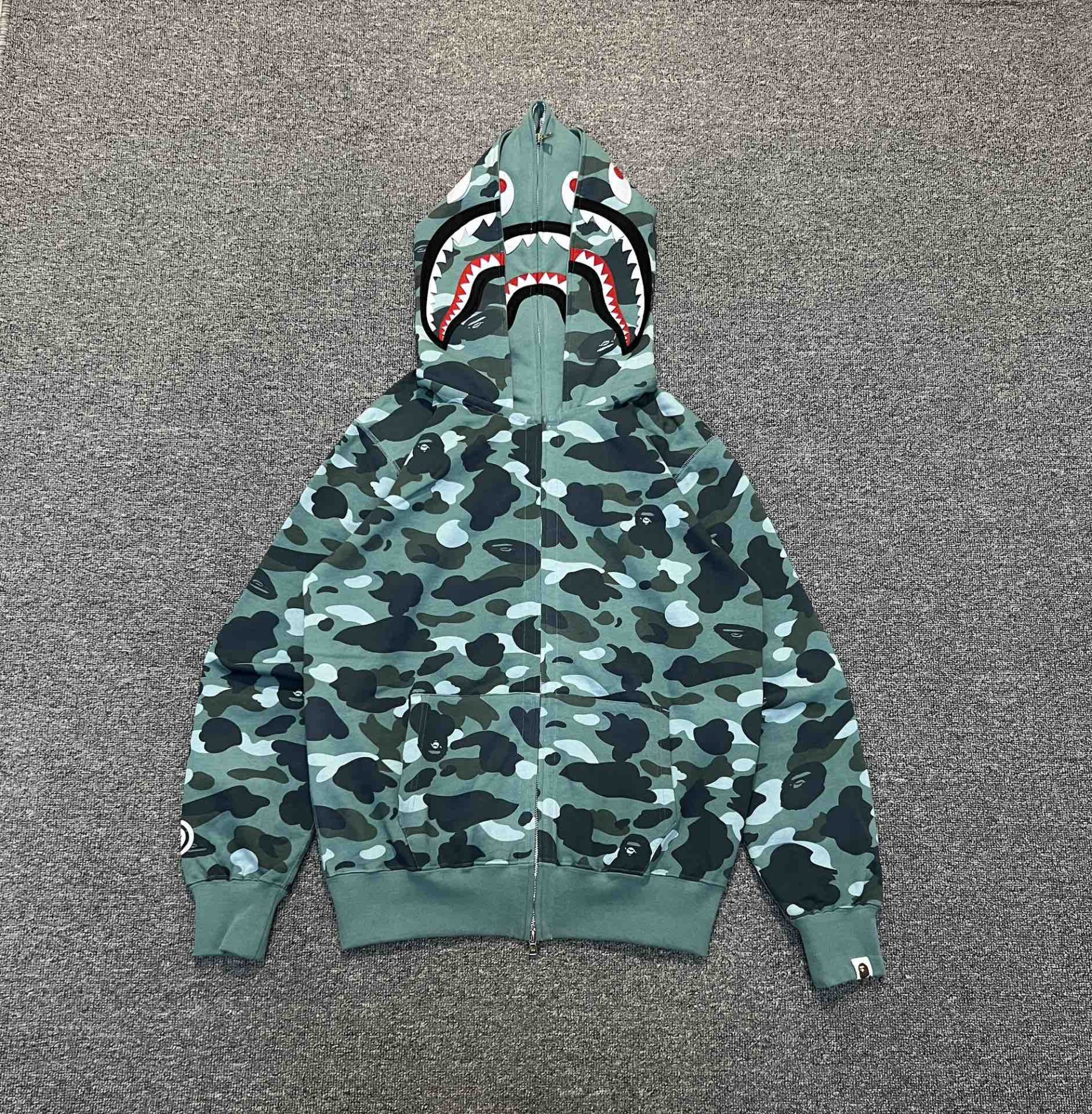 P245 XX231 BAPE WGM 字母貼布迷彩雙重連帽拉鏈衛衣 245