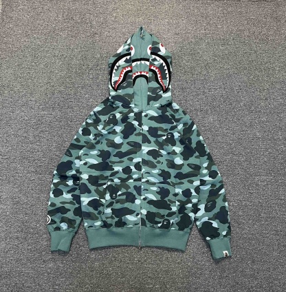 P245 XX231 BAPE WGM 字母貼布迷彩雙重連帽拉鏈衛衣  245