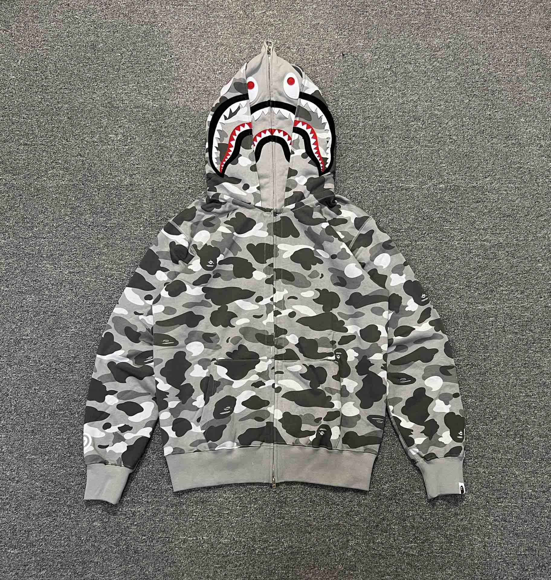 P245 XX231 BAPE WGM 字母貼布迷彩雙重連帽拉鏈衛衣  245