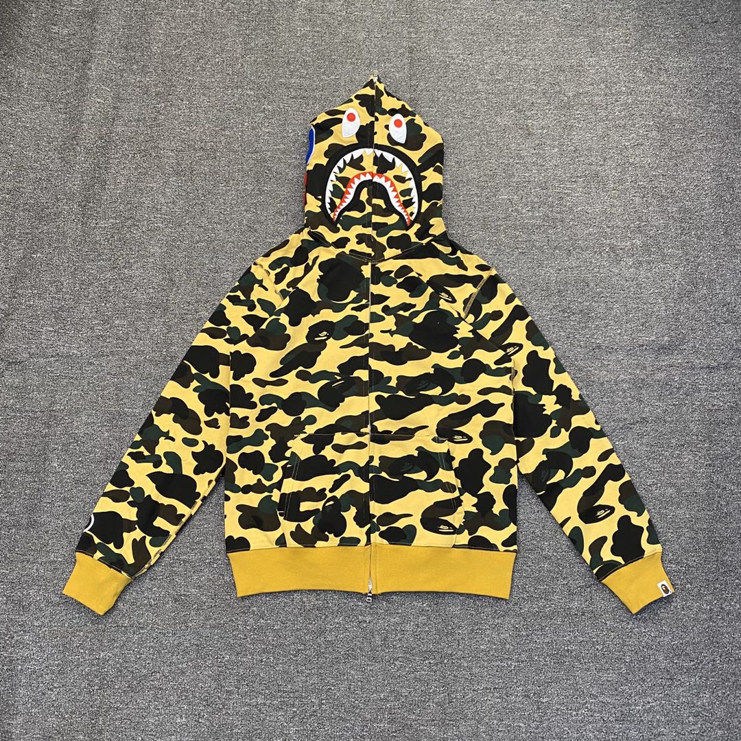 P215 XX121 BAPE 1ST CAMO SHARK FULL 经典专柜款迷彩鲨鱼连帽拉链卫衣 215