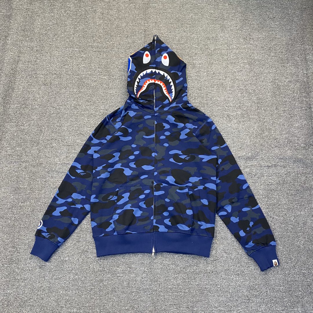 P215 XX121 BAPE 1ST CAMO SHARK FULL 经典专柜款迷彩鲨鱼连帽拉链卫衣 215