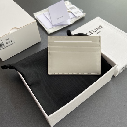 CELINE 亮澤牛皮革卡包