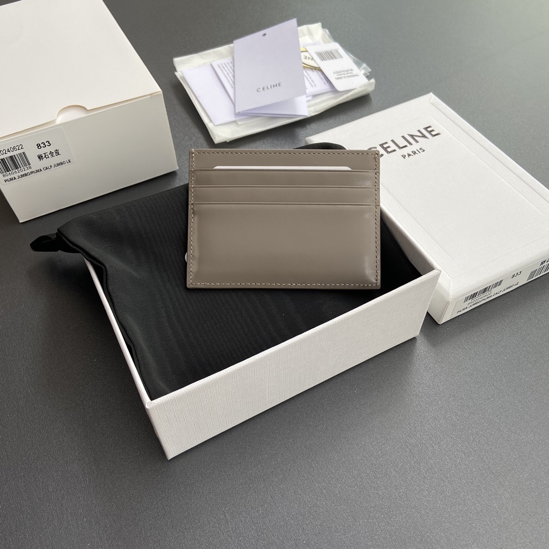 CELINE 亮澤牛皮革卡包