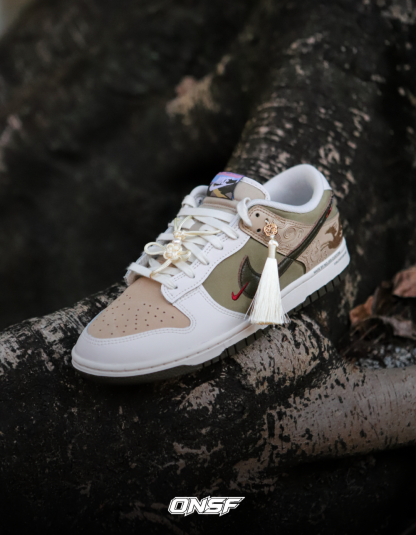 NIKE Dunk Low CNY 馬年限定