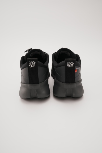 LOEWE X ON 昂跑 Cloudsolo 舒適跑步鞋 黑色（男女同款）