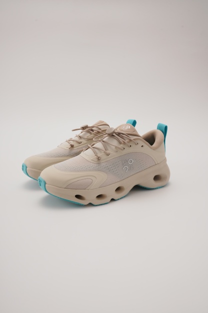 LOEWE X ON 昂跑 Cloudsolo 舒適跑步鞋 奶茶青（男女同款）