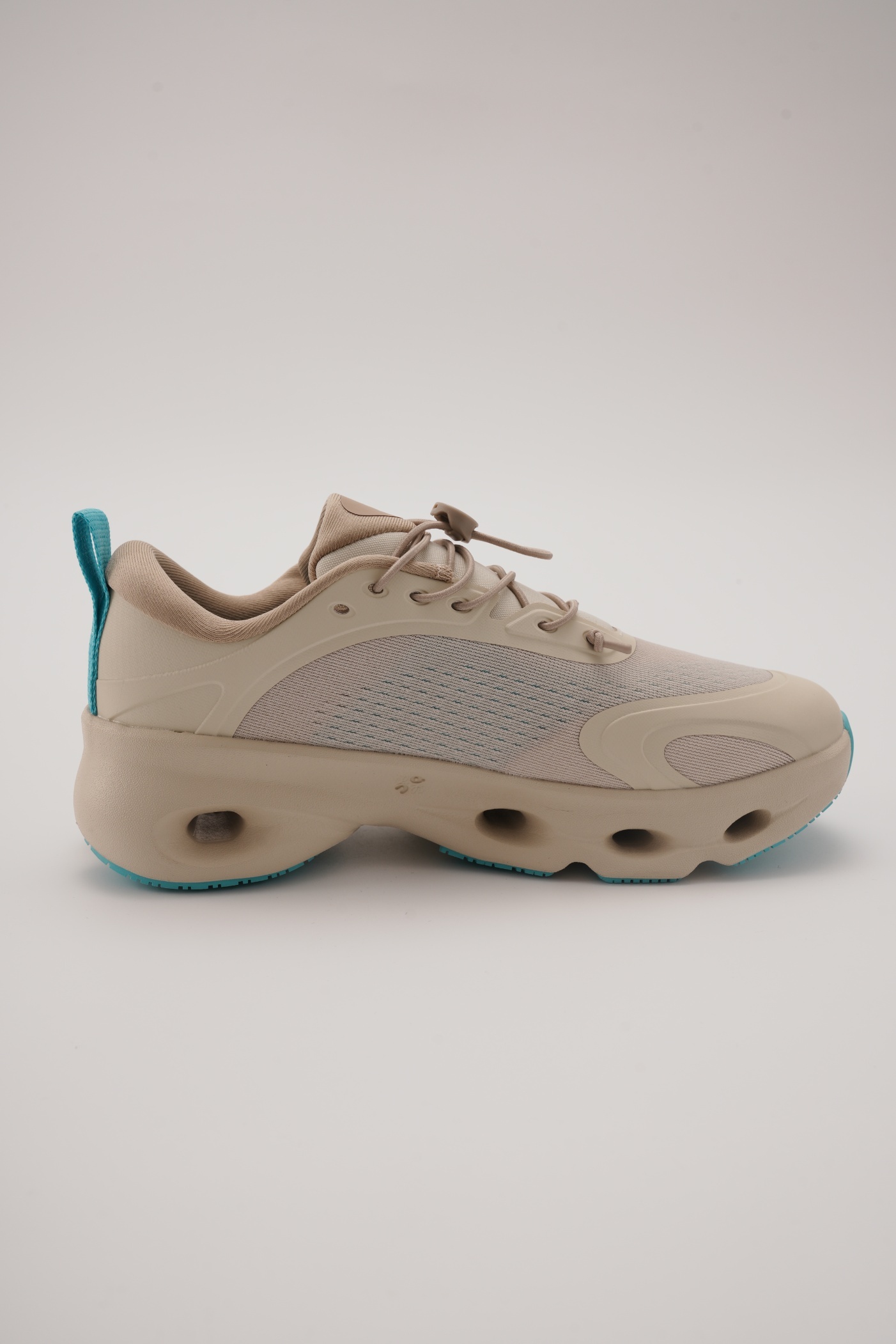 LOEWE X ON 昂跑 Cloudsolo 舒適跑步鞋 奶茶青（男女同款）