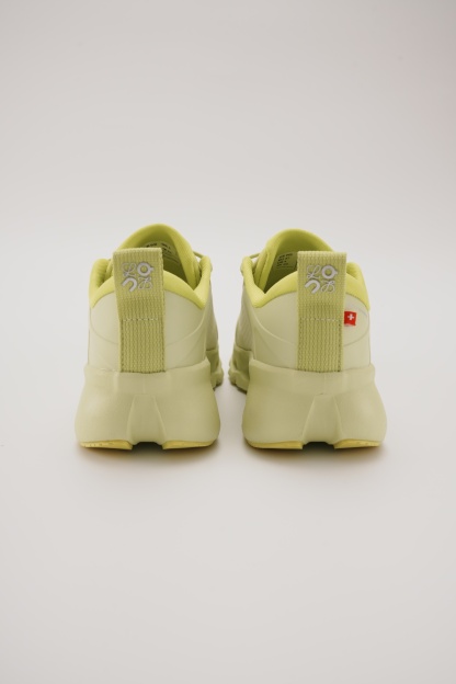 LOEWE X ON 昂跑 Cloudsolo 舒適跑步鞋 熒光綠（男女同款）