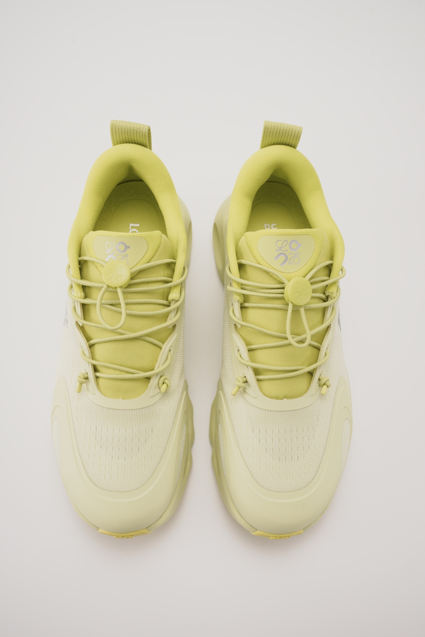 LOEWE X ON 昂跑 Cloudsolo 舒適跑步鞋 熒光綠（男女同款）