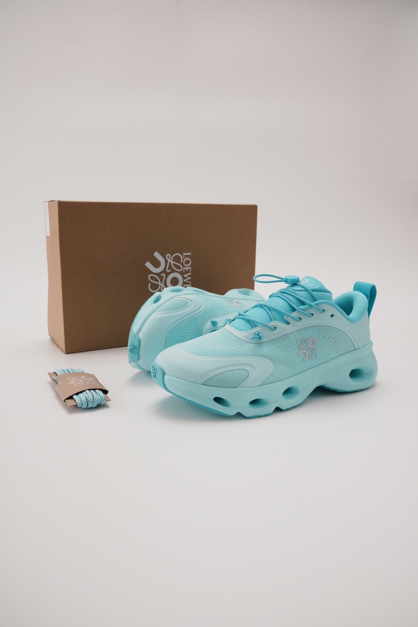 LOEWE X ON 昂跑 Cloudsolo 舒適跑步鞋 青藍（男女同款）