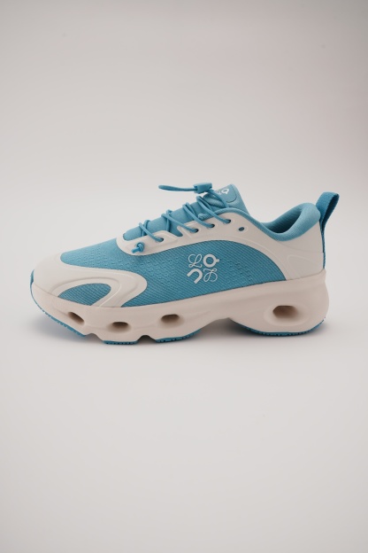 LOEWE X ON 昂跑 Cloudsolo 舒適跑步鞋 白藍（男女同款）