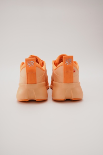 LOEWE X ON 昂跑 Cloudsolo 舒適跑步鞋 橙色（男女同款）