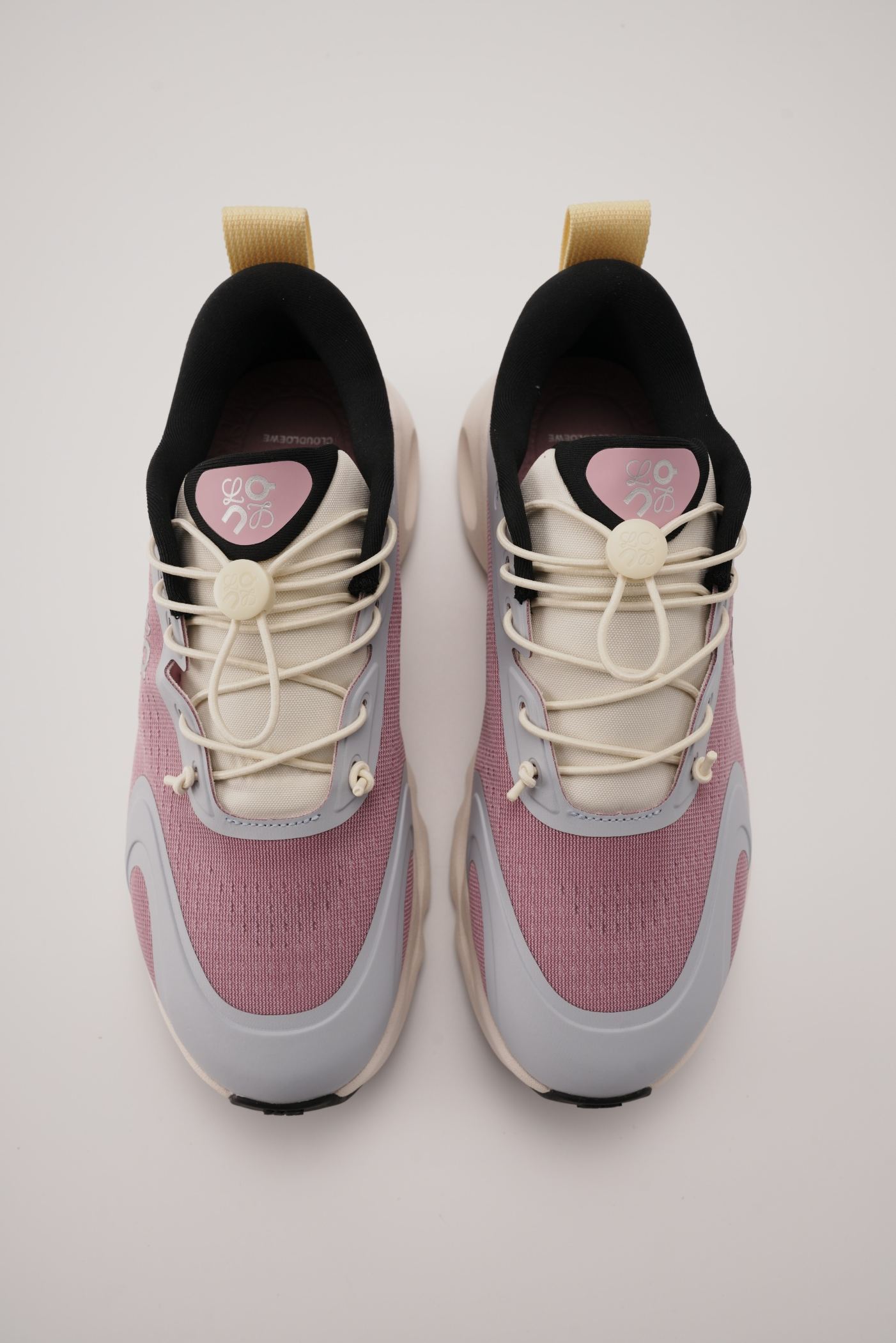 LOEWE X ON 昂跑 Cloudsolo 白粉紫 舒適跑步鞋 （女款）