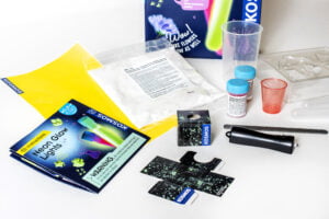 Thames & Kosmos Neon Glow Experiments Kit – STEM Science Lab Singapore – Glow‑in‑Dark Neon Chalk & UV Experiments for Kids 8+