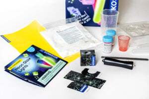 Thames & Kosmos Neon Glow Experiments Kit – STEM Science Lab Singapore – Glow‑in‑Dark Neon Chalk & UV Experiments for Kids 8+