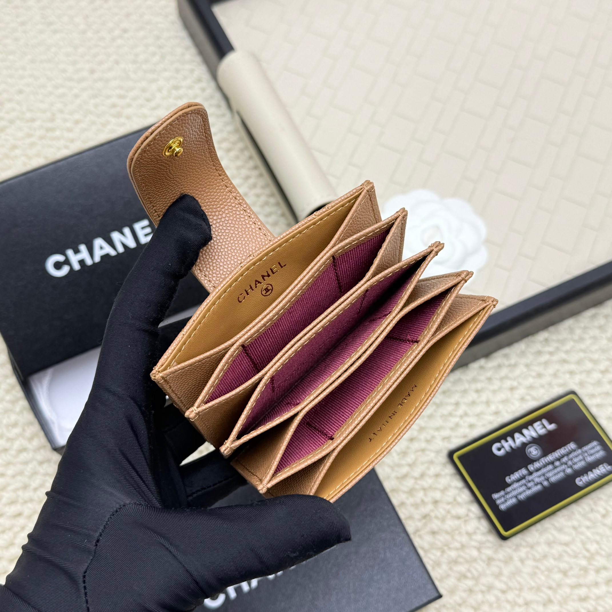 シャネル「Chanel」シャネル アコーディオンカードケース / カードホルダー