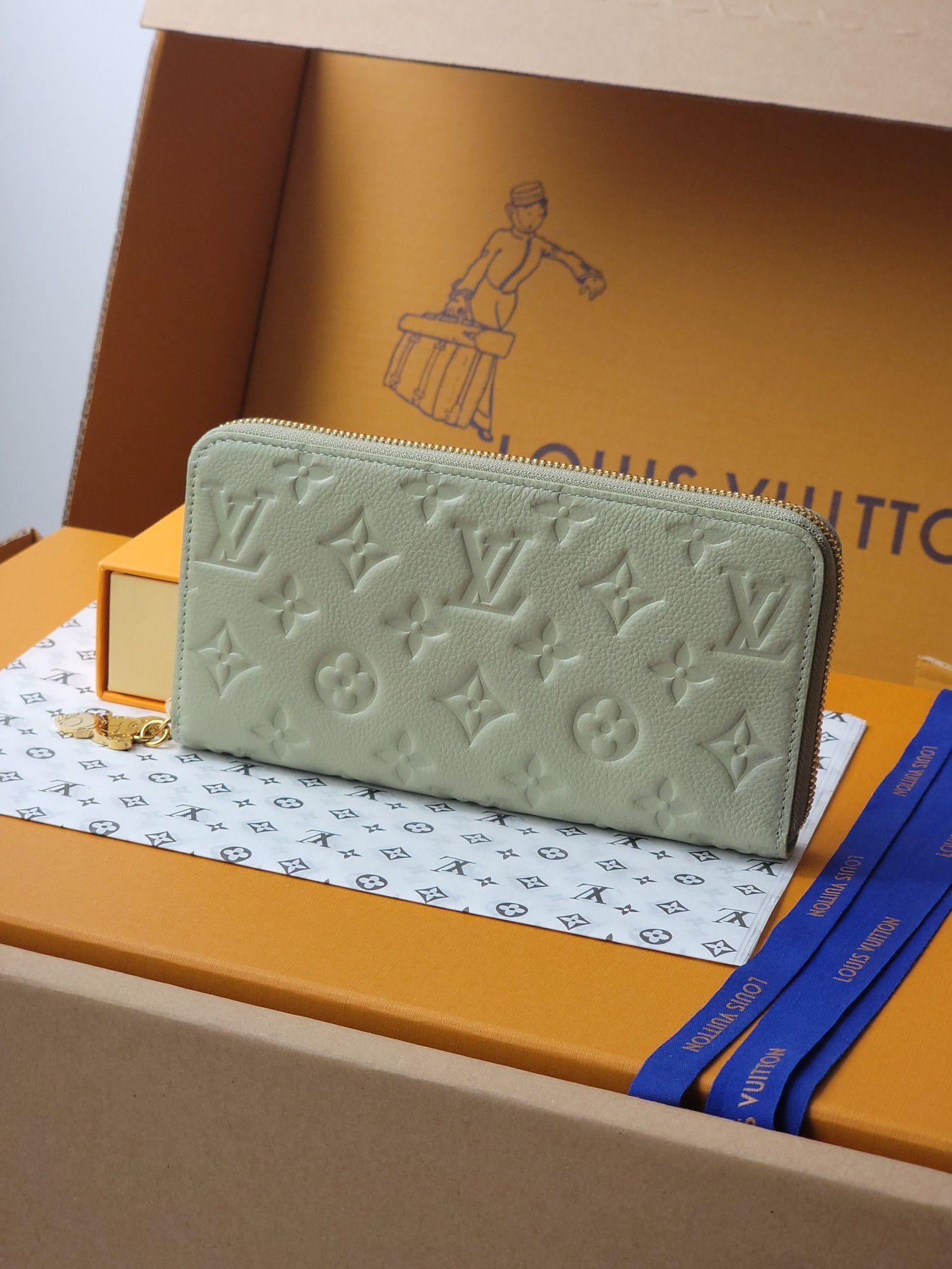 ルイ・ヴィトン「Louis Vuitton」ルイ・ヴィトン LV×TM ジッピーウォレット / 長財布