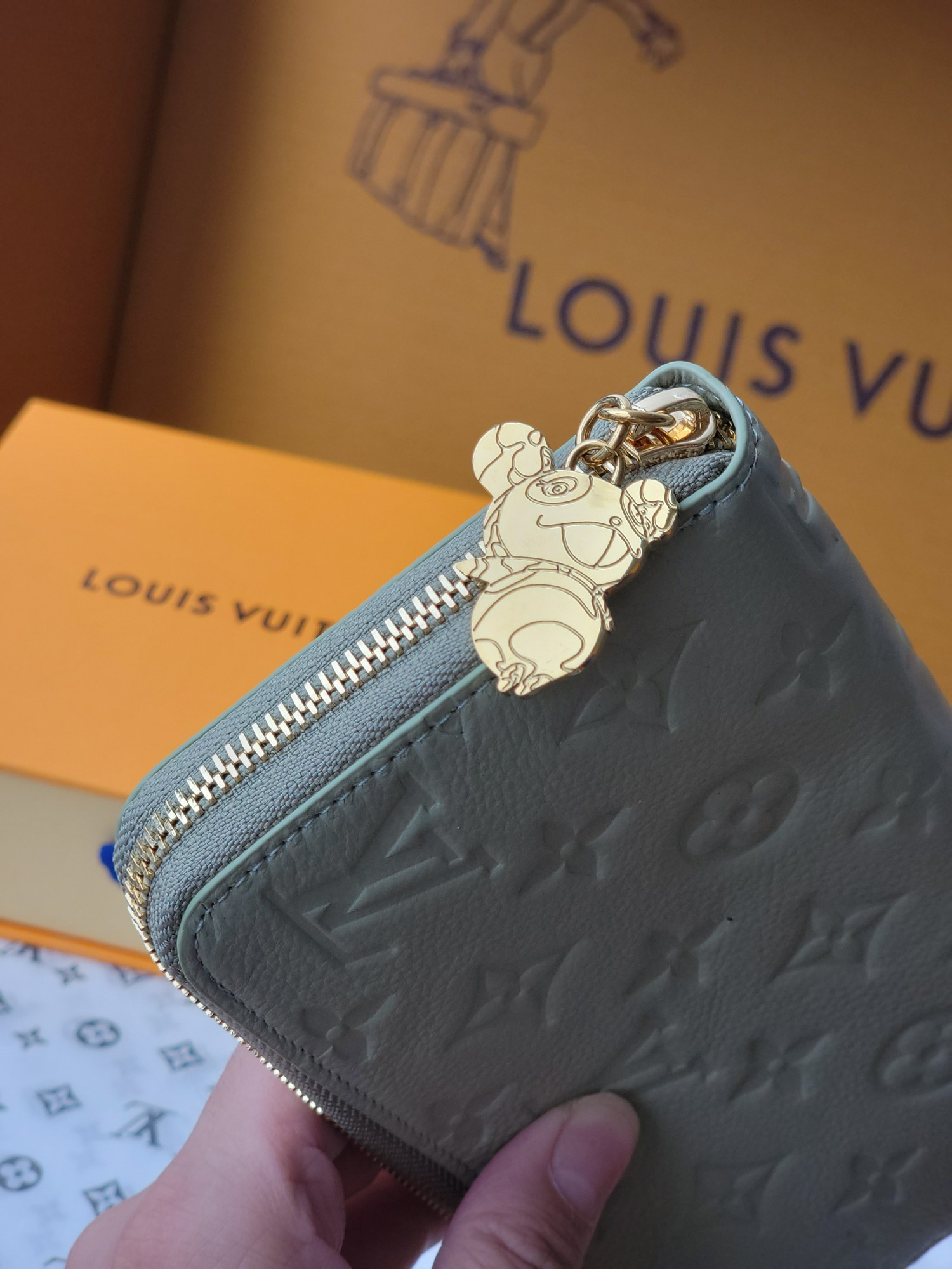 ルイ・ヴィトン「Louis Vuitton」ルイ・ヴィトン LV×TM ジッピーウォレット / 長財布
