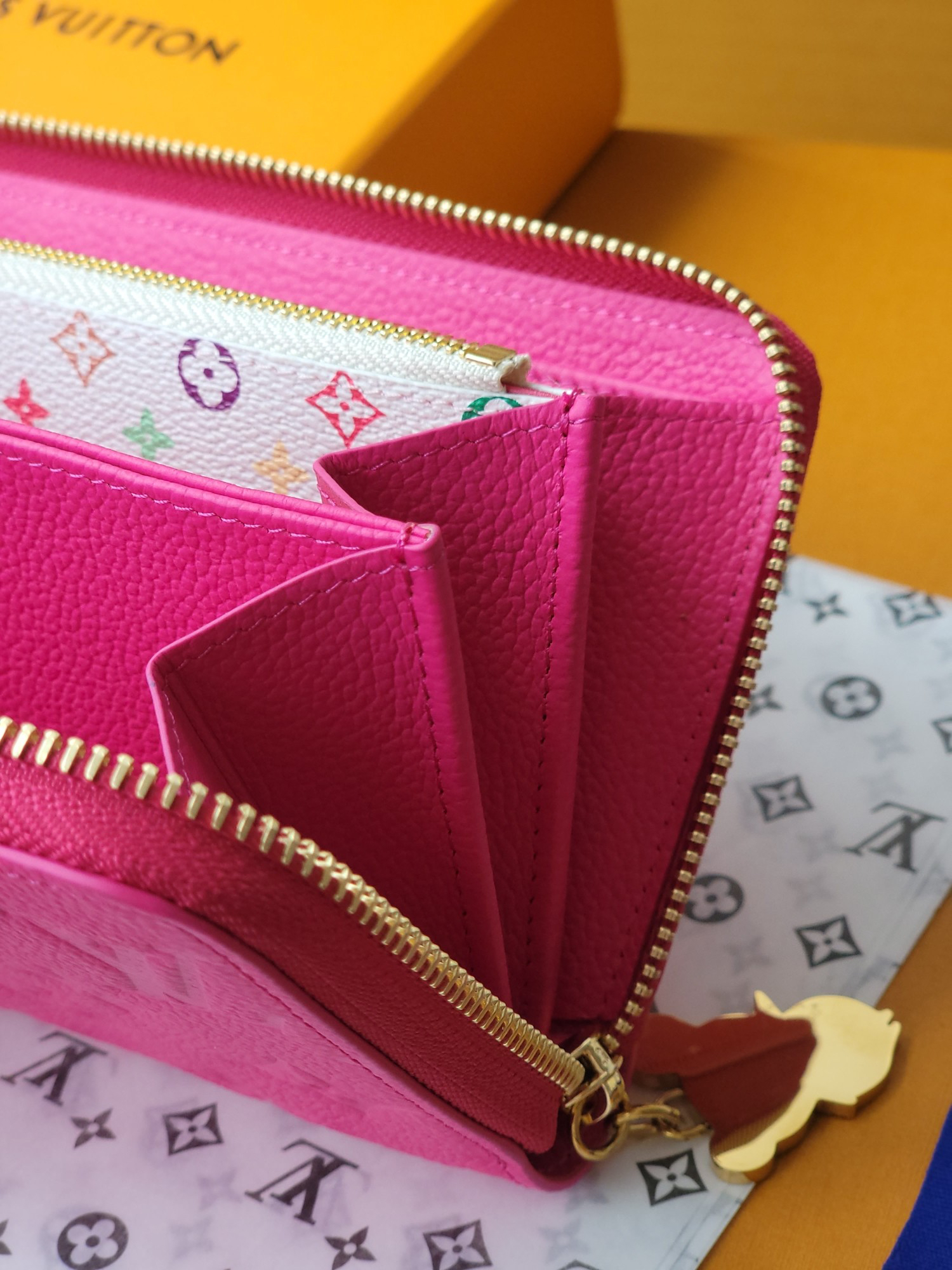 ルイ・ヴィトン「Louis Vuitton」ルイ・ヴィトン LV×TM ジッピーウォレット / 長財布
