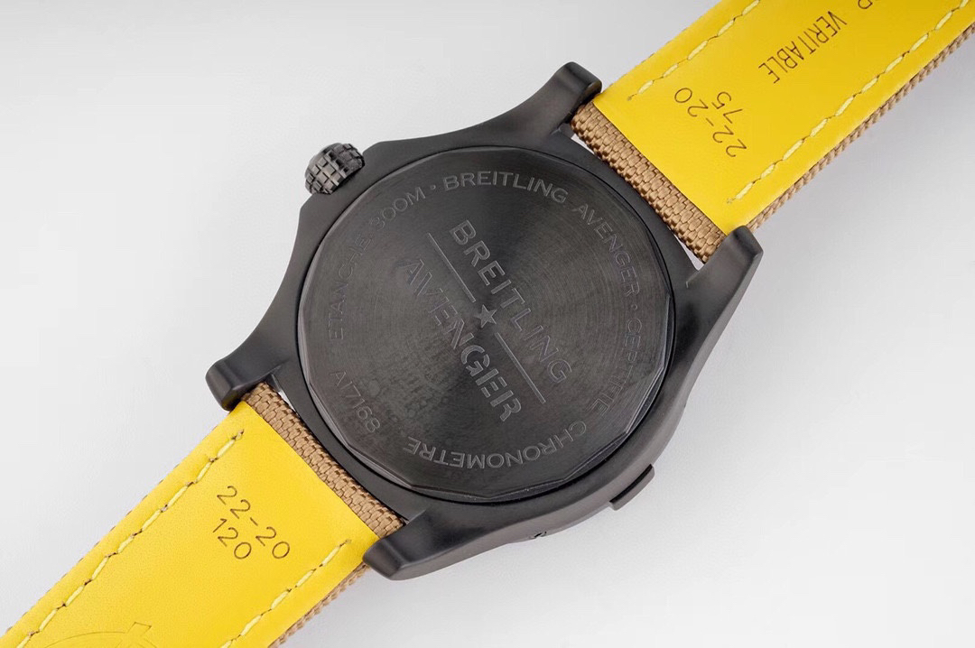 ブライトリング「Breitling」ブライトリング アベンジャー オートマティック 腕時計