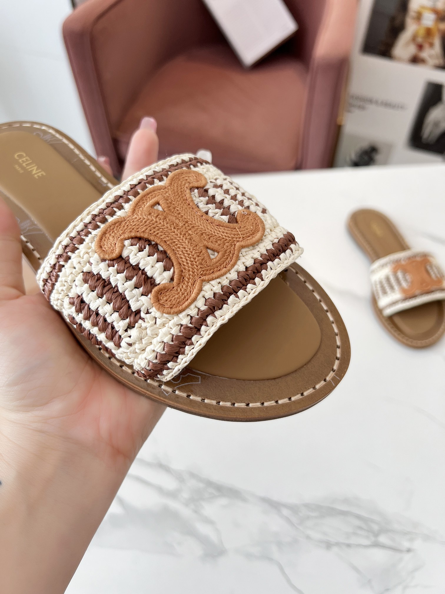 セリーヌです「CELINE」【新商品】セリーヌ トリオンフ ミュール / スライドシューズ