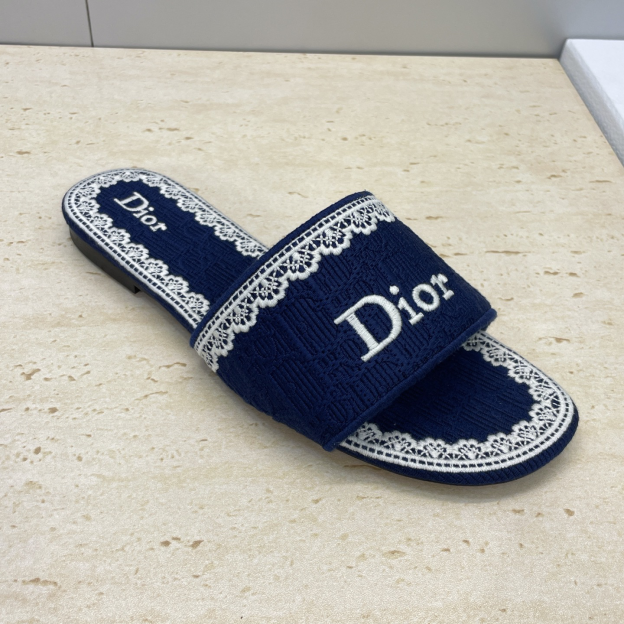 ディオール「Dior」【今年の新商品】ディオール ディオリビエラ レース×3D刺繍ミュール / スライドサンダル
