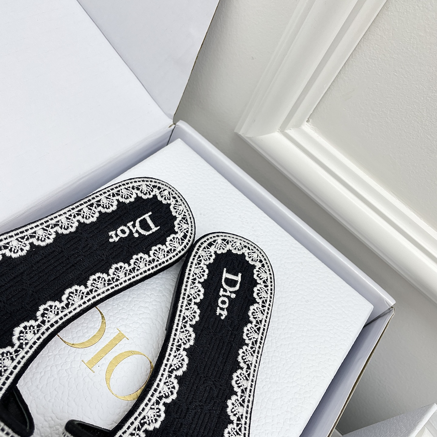 [Copy]ディオール「Dior」【今年の新商品】ディオール ディオリビエラ レース×3D刺繍ミュール / スライドサンダル