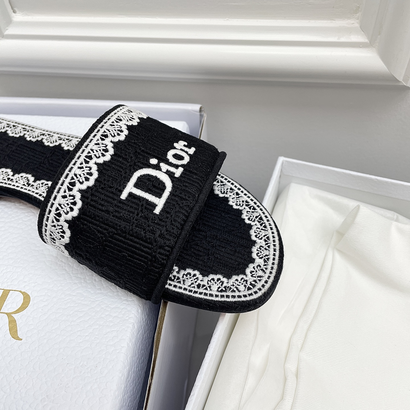 [Copy]ディオール「Dior」【今年の新商品】ディオール ディオリビエラ レース×3D刺繍ミュール / スライドサンダル