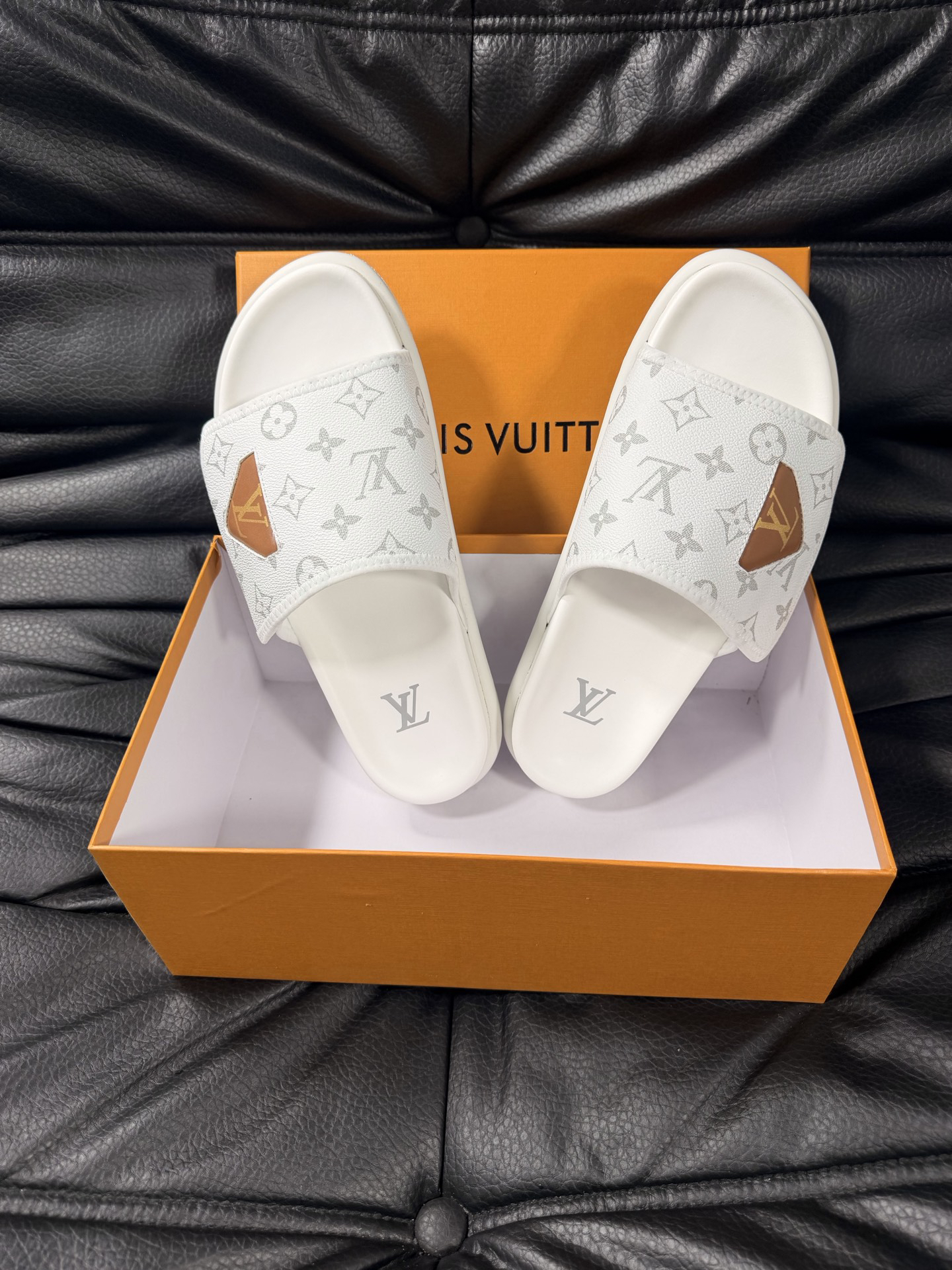 ルイ・ヴィトン「Louis Vuitton」ルイ・ヴィトン モノグラム スライドサンダル / スリッポン
