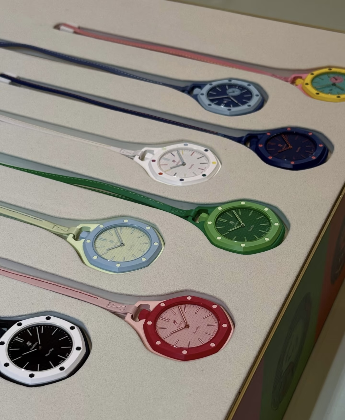 オーデマ ピゲ「Audemars Piguet」スウォッチ AP × SWATCH ロイヤルポップ コレクション / ポケットウォッチ