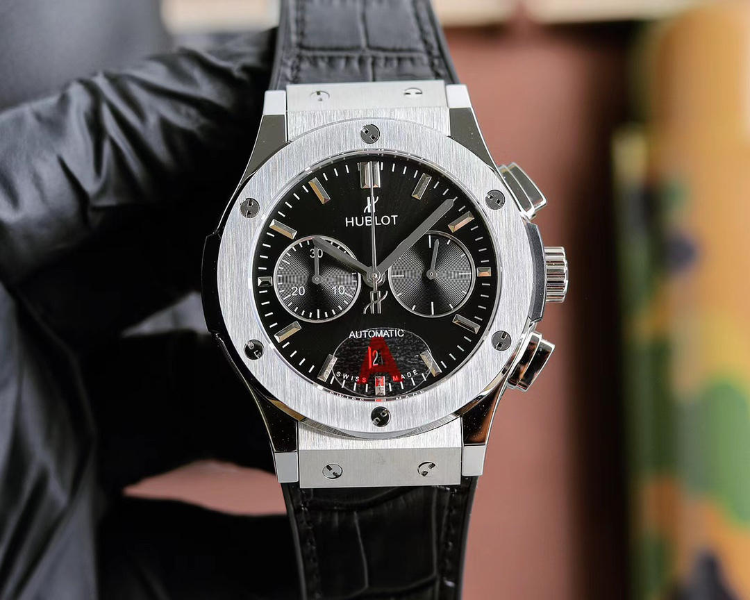 ウブロ「Hublot」クラシック フュージョン クロノグラフ ウォッチ 45mm