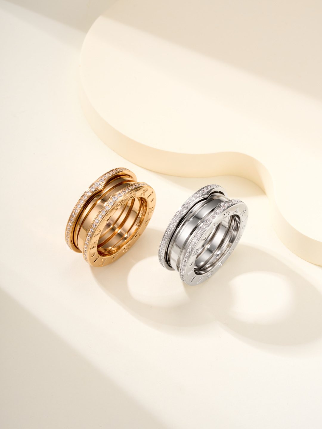 ブルガリ「Bvlgari」エレガントなリングコレクション