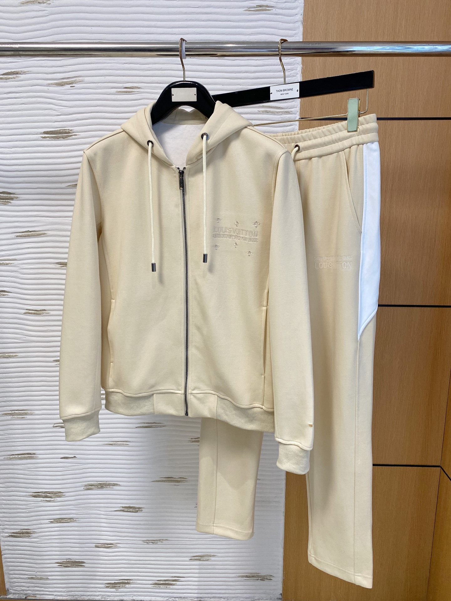 ルイ・ヴィトン「Louis Vuitton」秋冬カジュアルスポーツセット