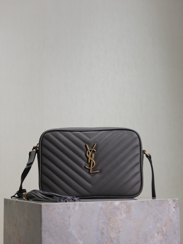 2026サンローラン「Saint Laurent LOU カメラバッグ