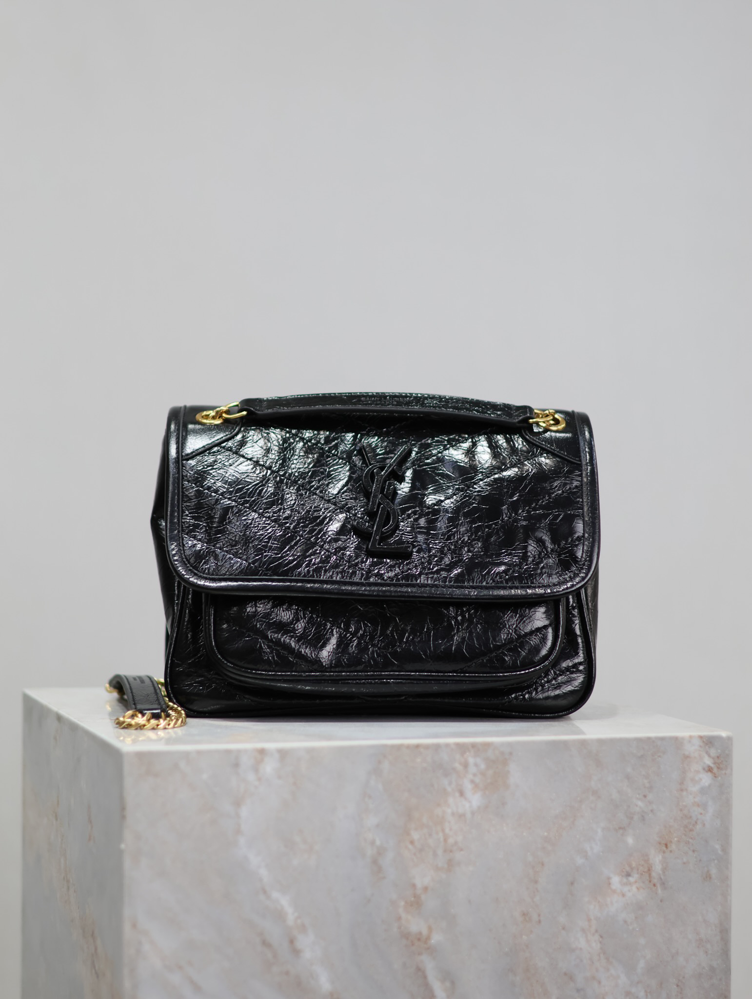 2026サンローラン「Saint Laurent NIKI スモール ヴィンテージクリンクルレザー チェーンショルダーバッグ