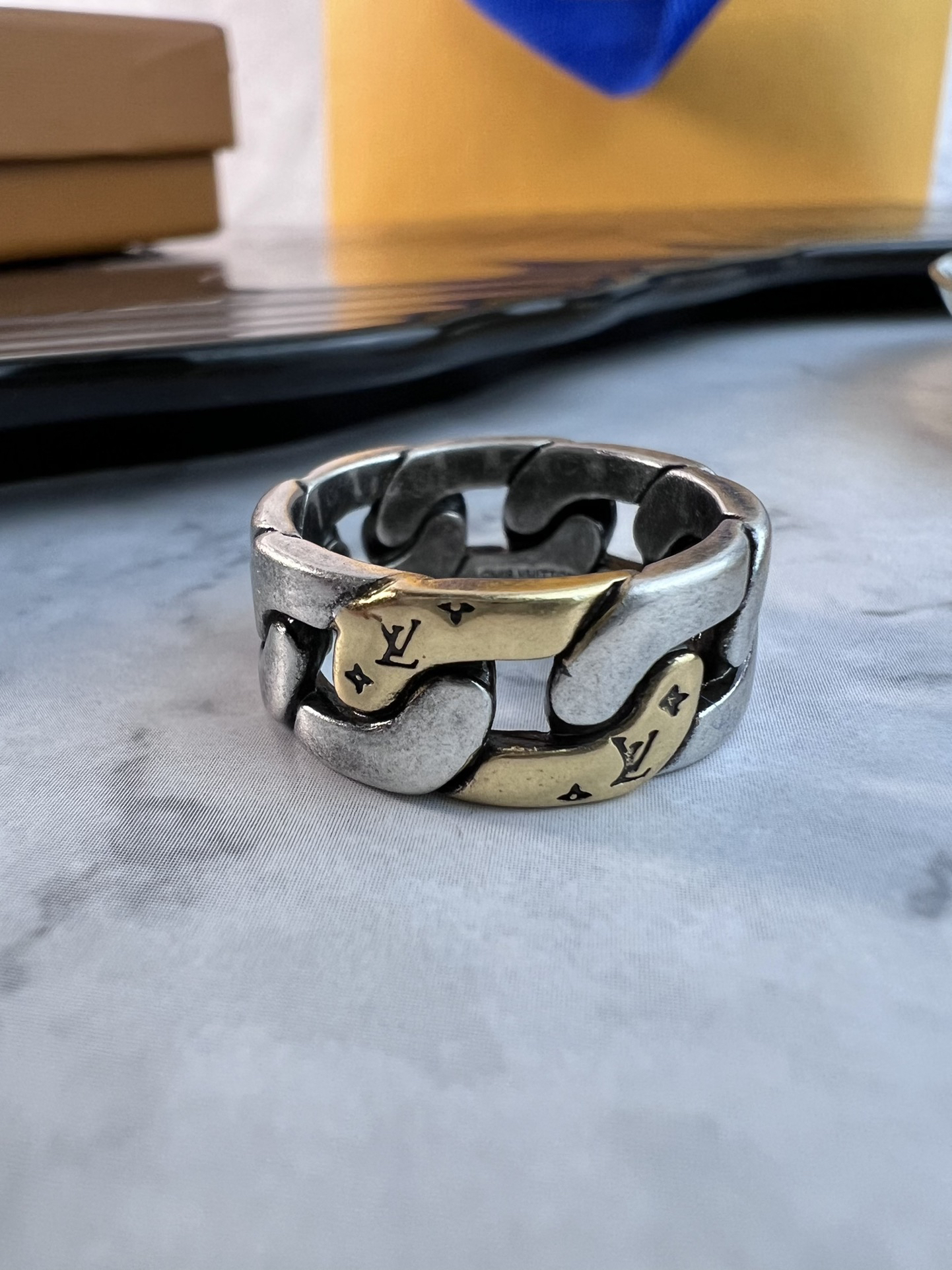 ルイ・ヴィトン「Louis Vuitton」Mosaic Thin リング