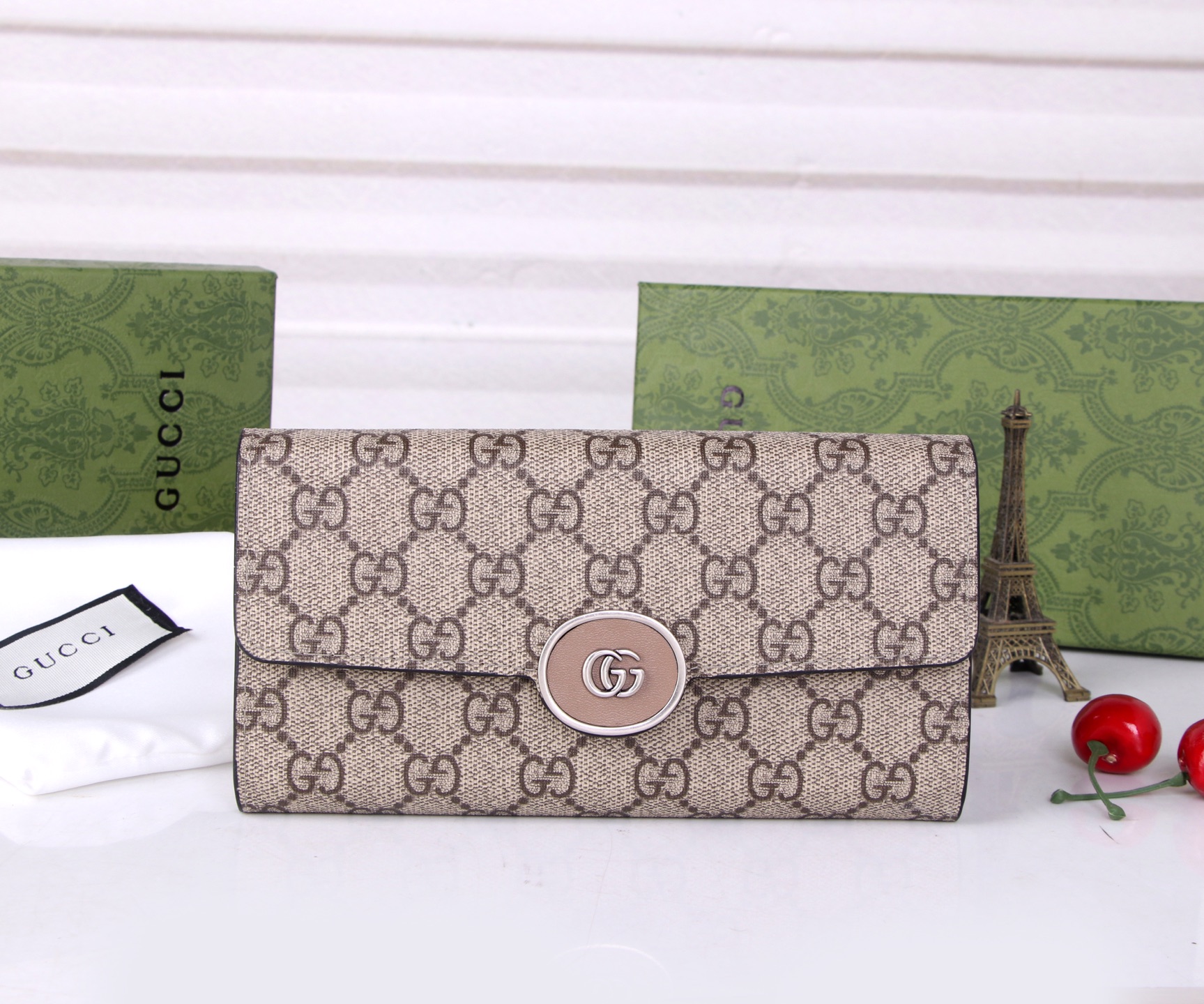 グッチ「Gucci」オフィディア GG コンチネンタルウォレット