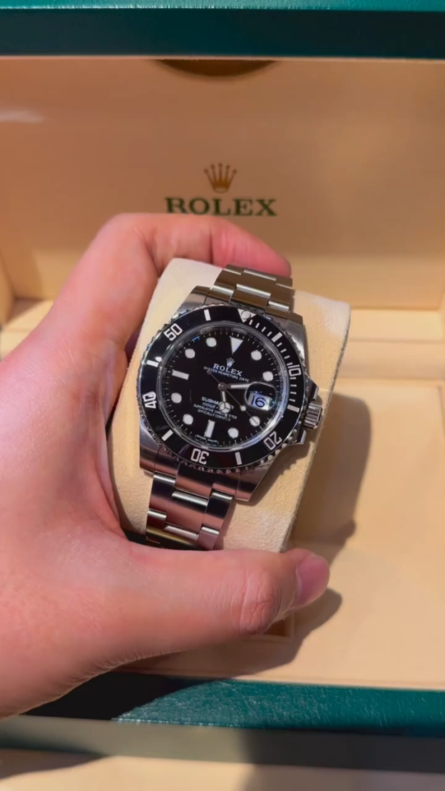 ロレックス「Rolex」サブマリーナ デイト 腕時計 41mm    116610LN
