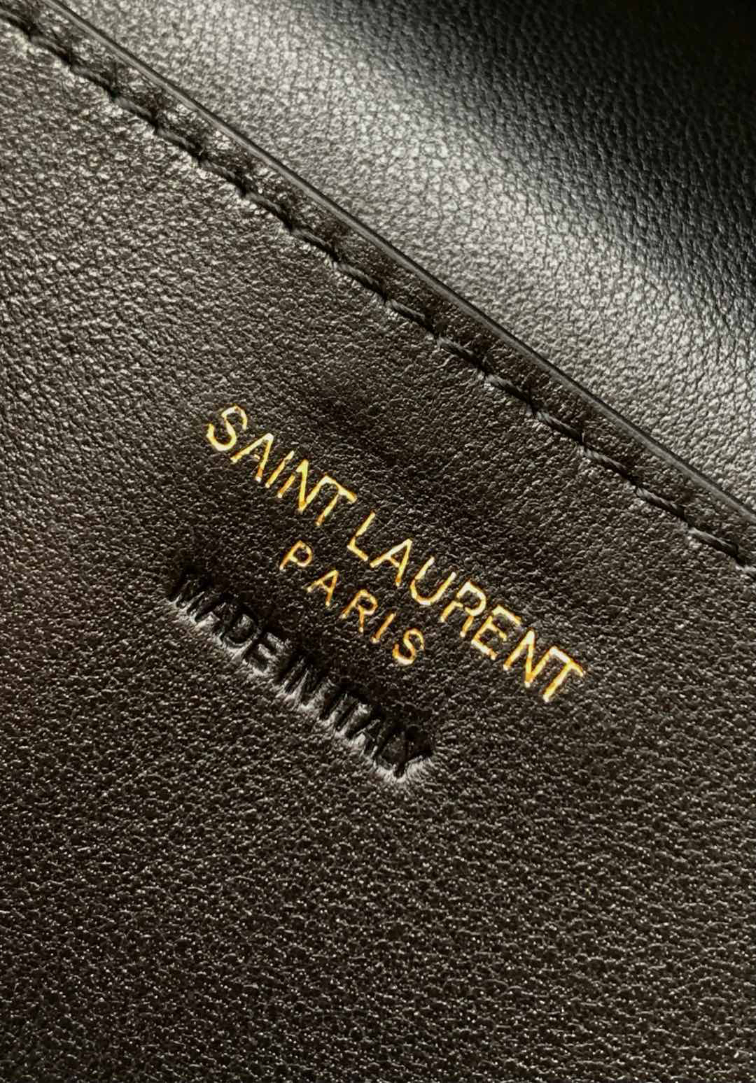 サンローラン「Saint Laurent」ギャビー ヴァニティバッグ（ラムスキン）