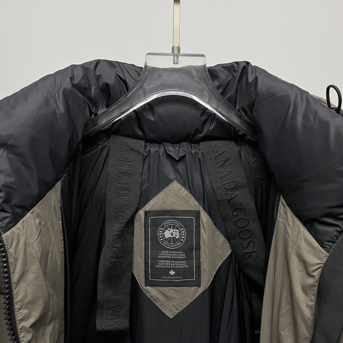 カナダグース ファッションフーディダウンジャケット 男女兼用