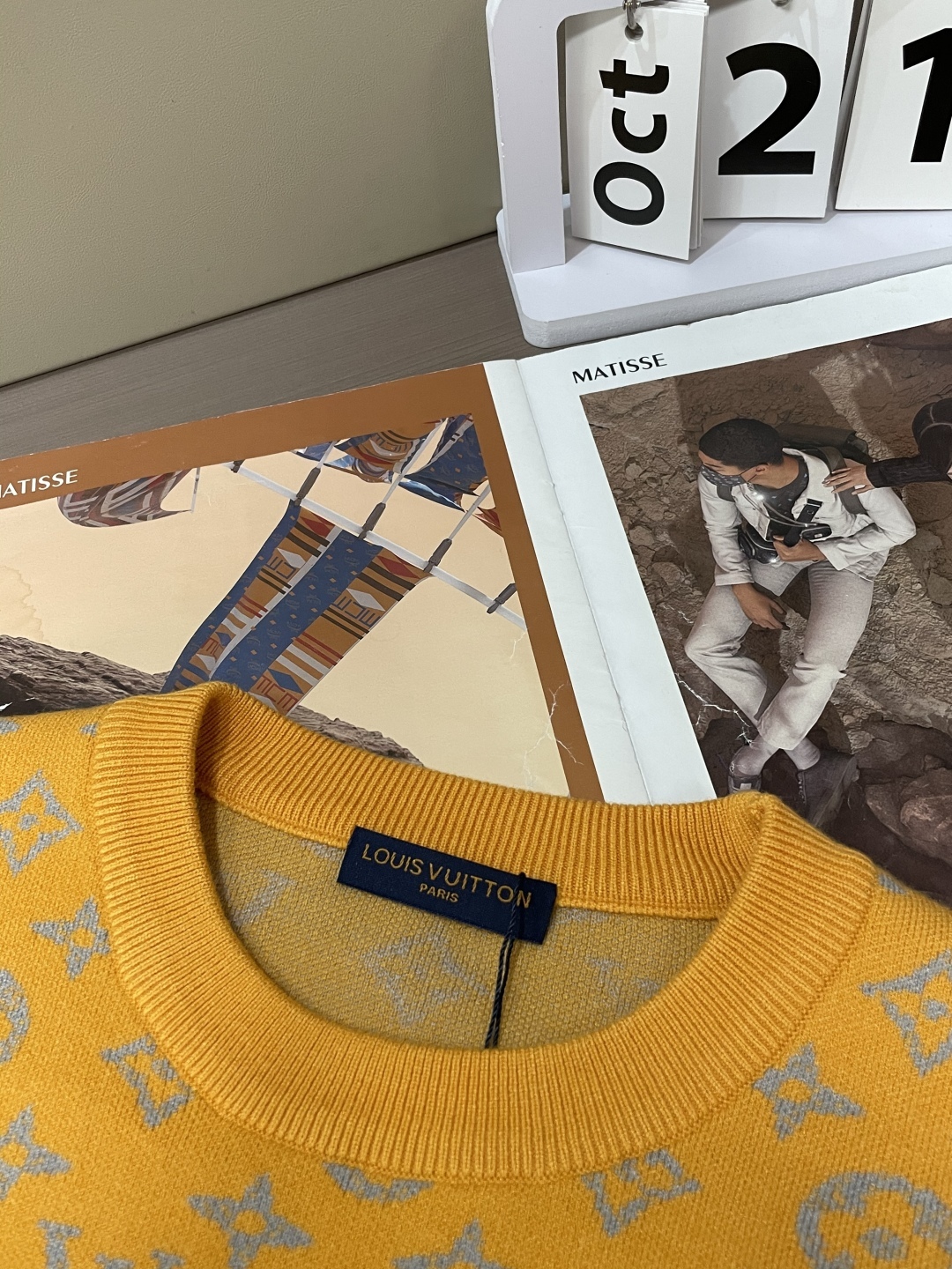 ルイ・ヴィトン「Louis Vuitton」秋冬用丸首プルオーバーニットセーター