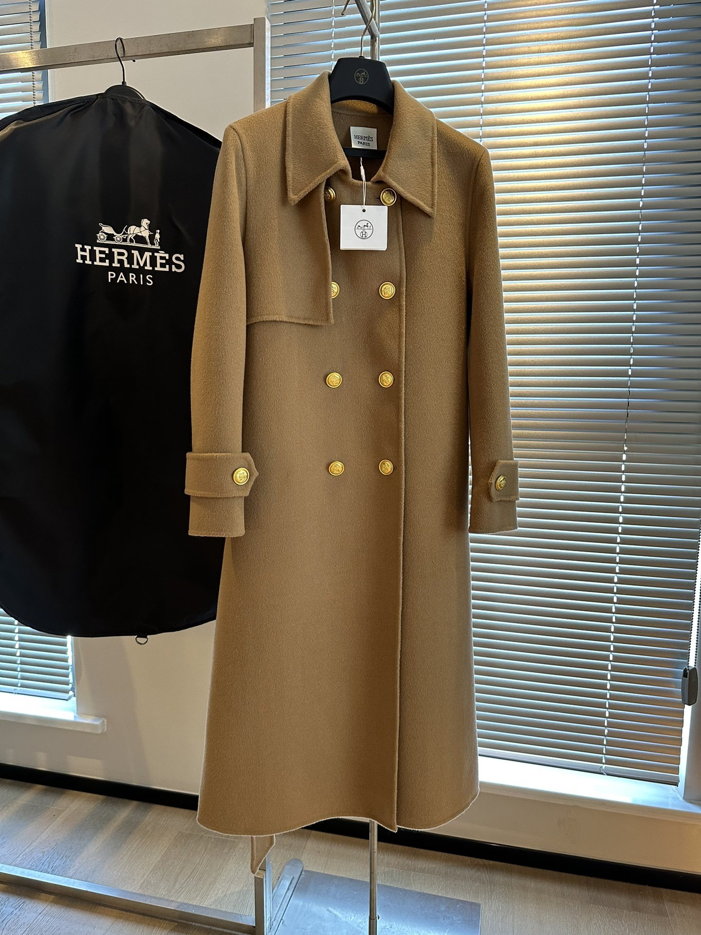 エルメス「Hermès」Retro Seris カシミアのスリムコート