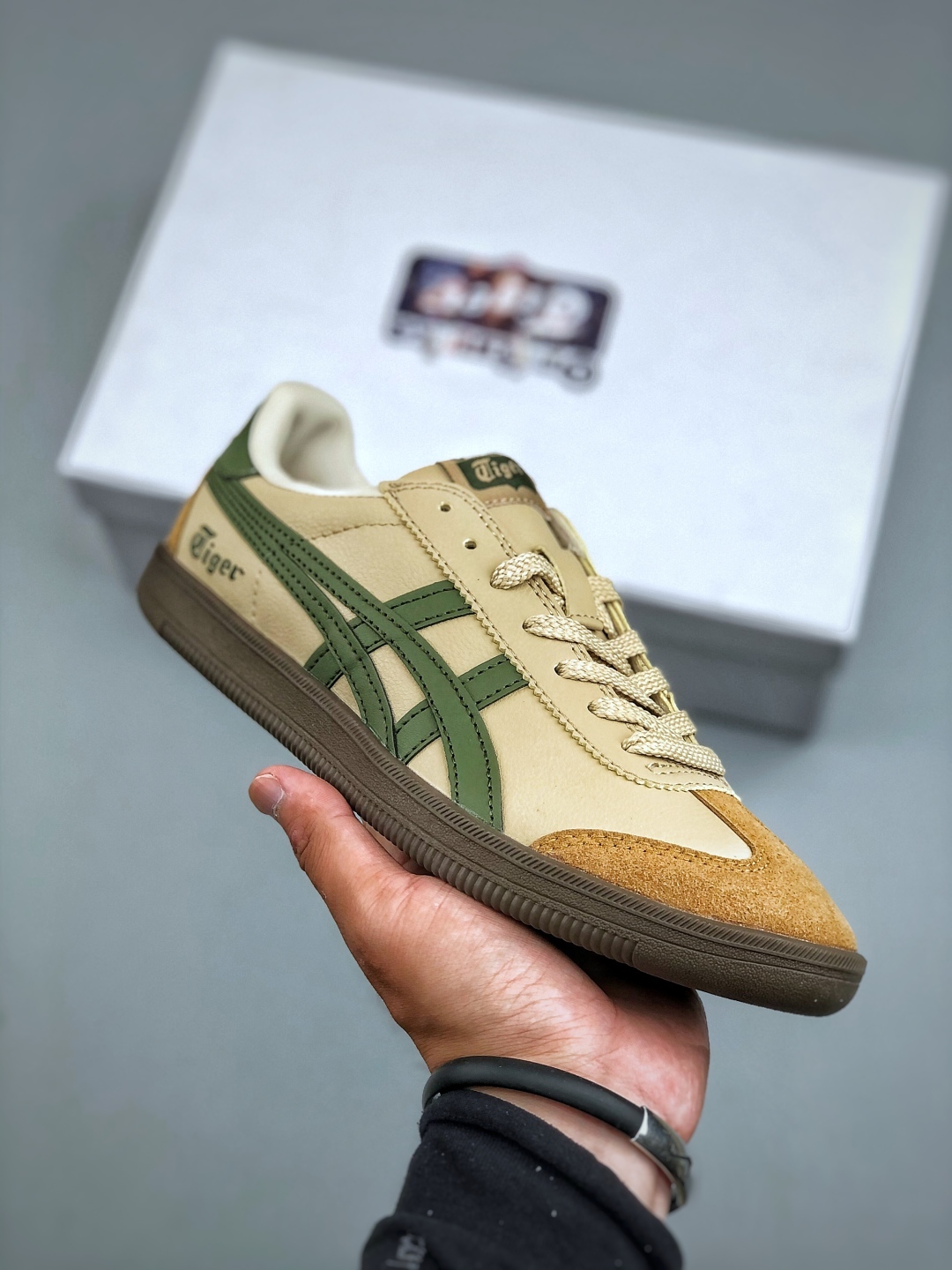 オニツカタイガー「Onitsuka Tiger」MEXICO 66 スリッポン スニーカー
