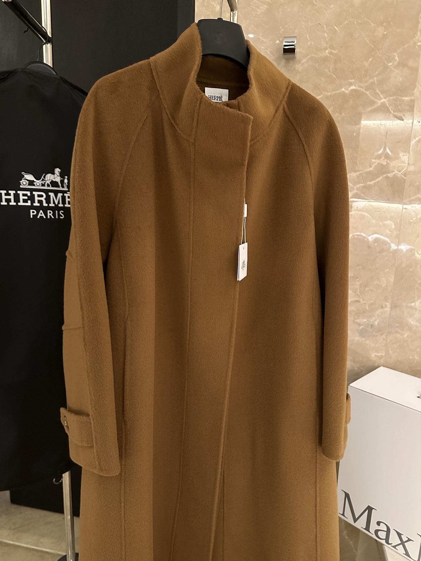 エルメス「Hermès」ラグジュアリーカシミアコート