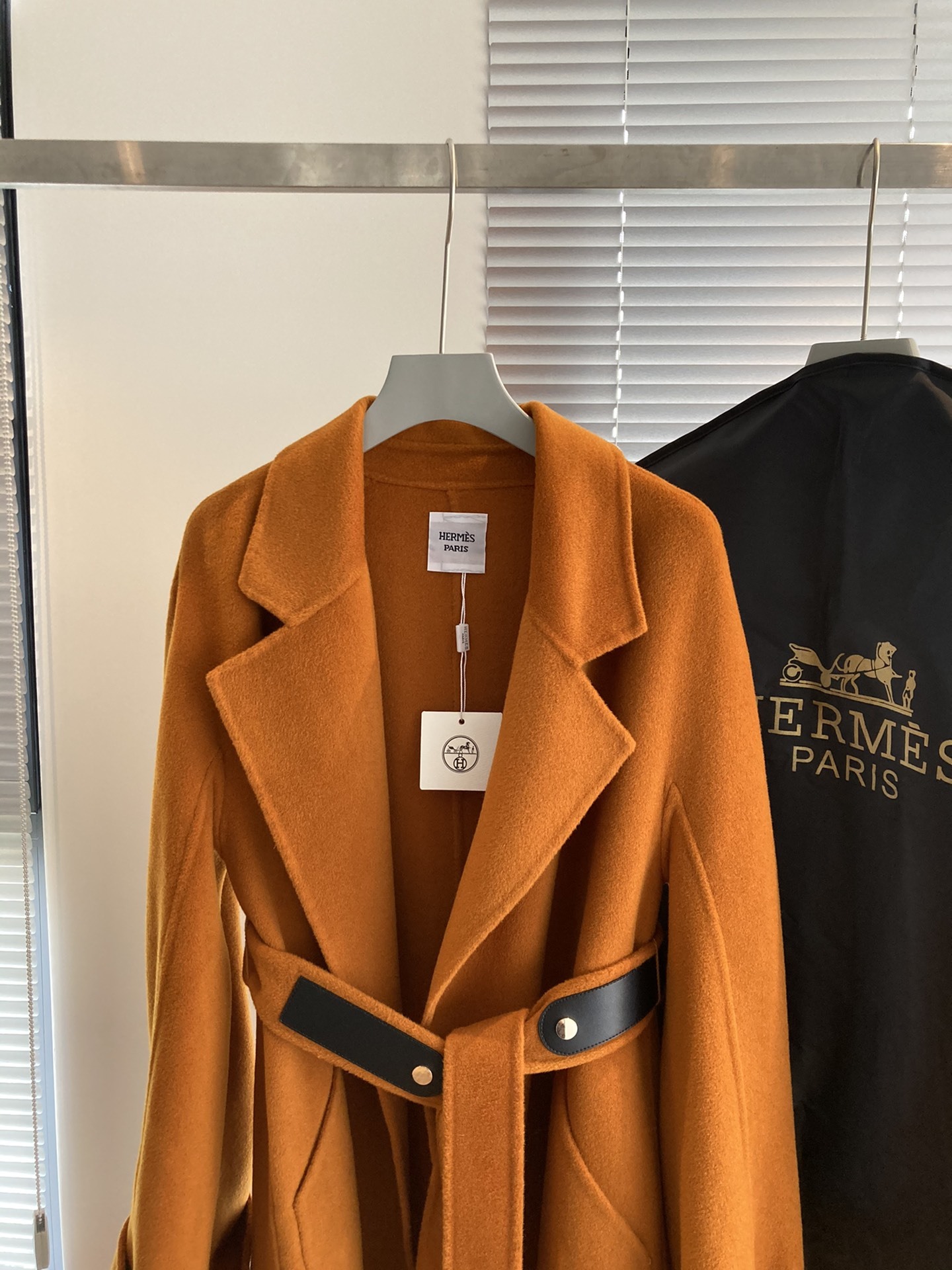 エルメス「Hermès」秋冬ファッションカシミアコート