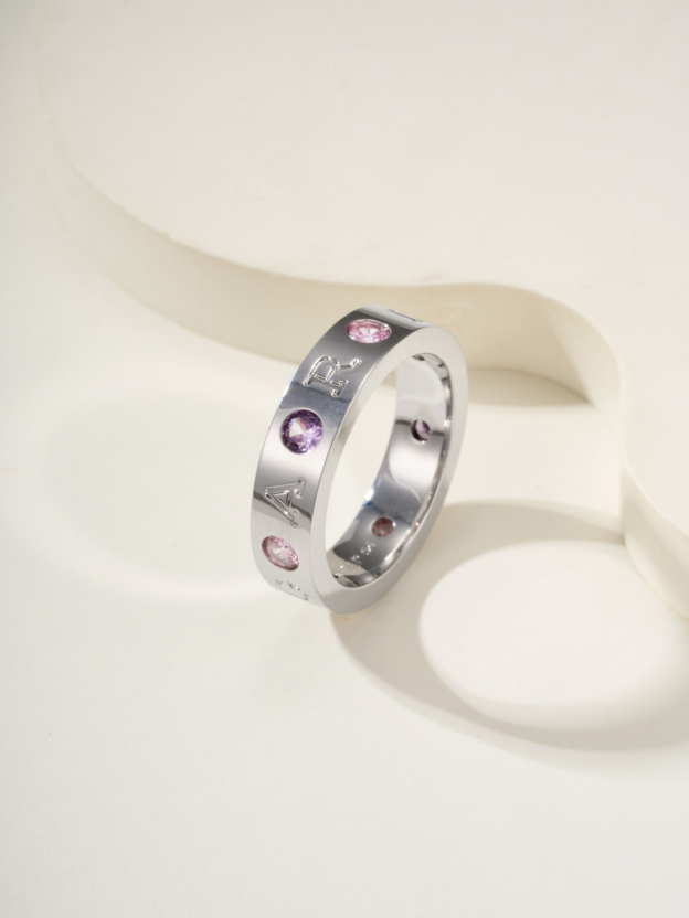 ブルガリ「Bvlgari」エレガントなリングコレクション