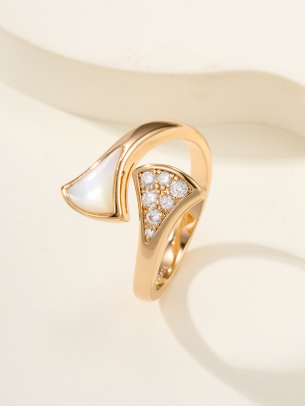 ブルガリ「Bvlgari」エレガントなリングコレクション